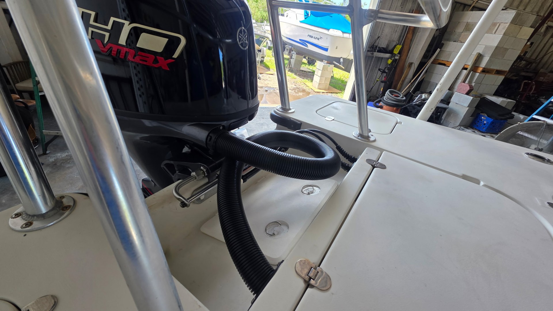 Yamaha SHO VMAX rigging and hydraulic steering close-up